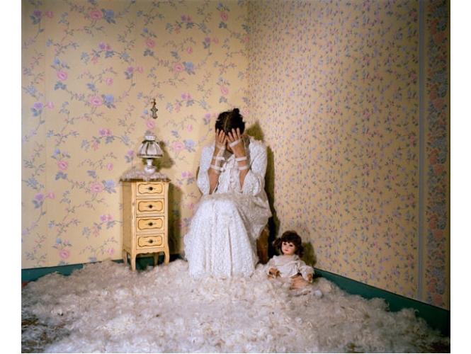 L’Album de famille – Episode de l’assassinat % Le chagrin de ma mère en hivers, 2007<br/>C-print<br/>90 x 74 cm<br /><br />