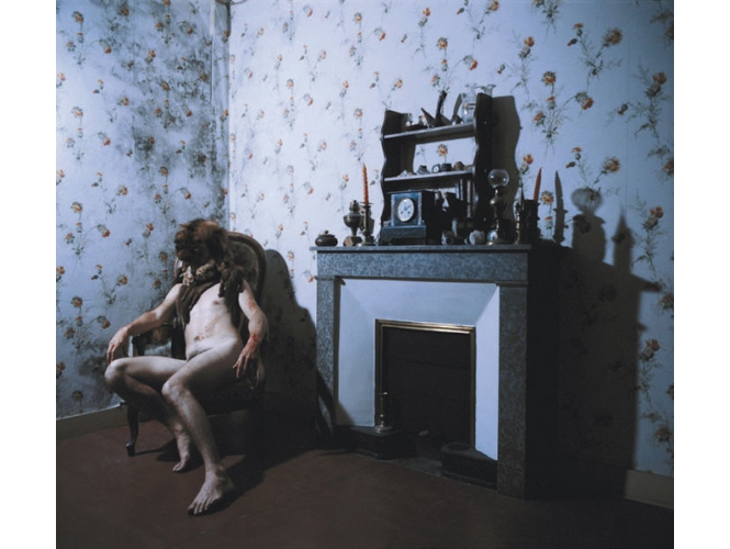 L’Album de famille – Episode de l’assassinat % Monsieur B., 2007<br/>C-print<br/>110 x 90 cm<br /><br />