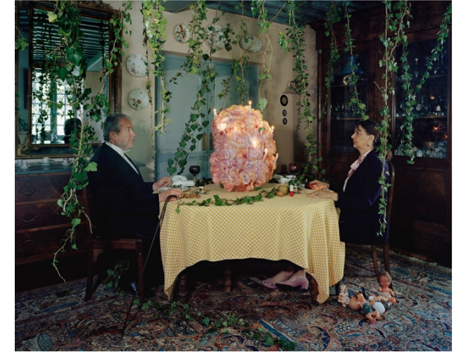 L’Album de famille – Episode du Cache-mari % Le Cache-mari, 2009<br/>C-print<br/>134 x 107 cm<br /><br />