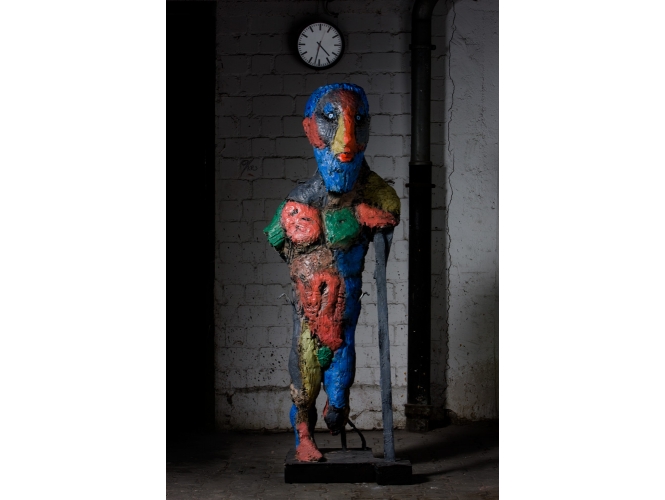 Herkules Entwurfsmodell 11, 2009 % Bronze peint  <br/>Painted bronze<br/>189 x 68 x 40 cm<br/>MLP 218/0<br/> <br/>