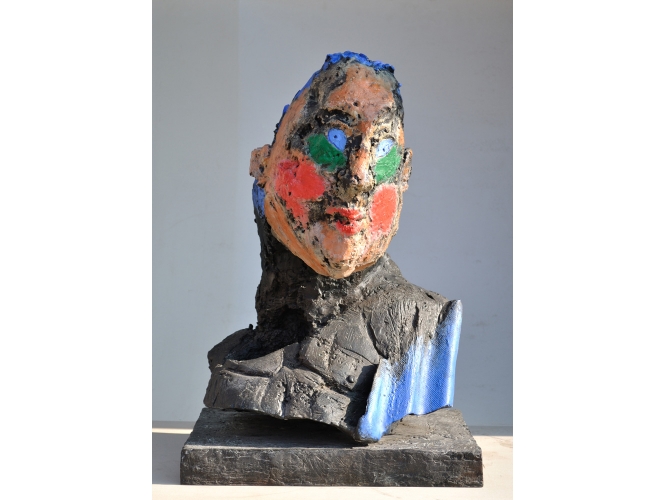 Athene Büste, 2010 % Bronze peint<br/>Painted bronze<br/>72 x 50 x 50 cm<br/>MLP 246/6<br/> <br/>