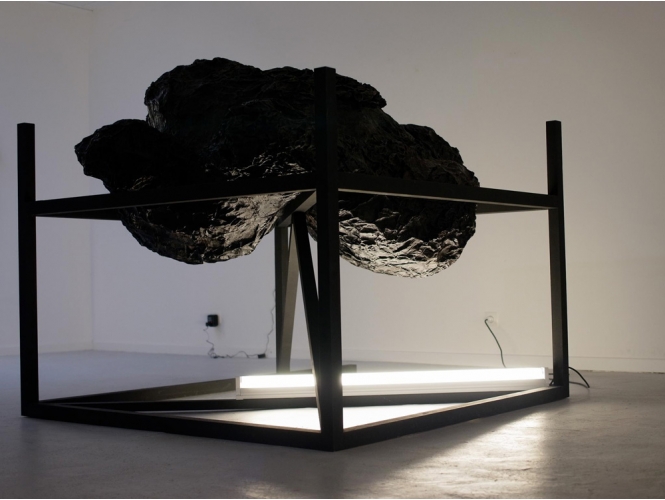 Chose, 2011 % Technique mixte<br/>Mixed media<br/>200 x 160 x 150 cm<br/><br/>
