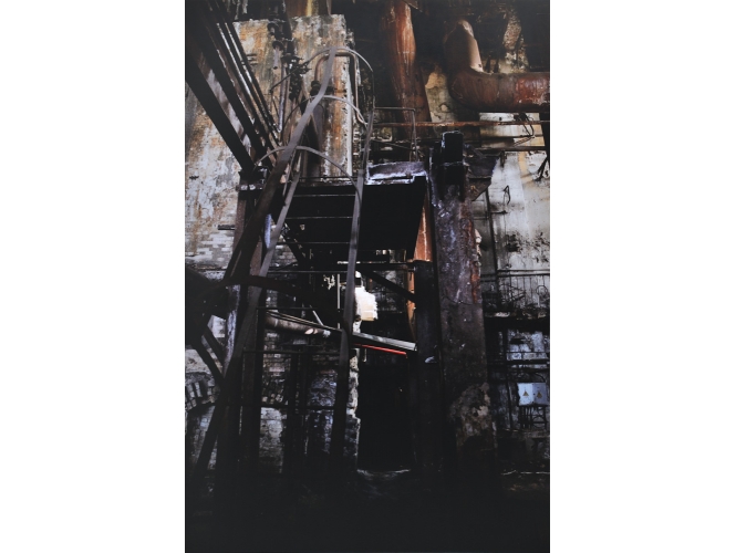 Untitled from the series ‘Promzona, 2011’ % Photographie couleur<br/>Color photography<br/>190 x 125 cm<br/>Edition: 5<br/>© Rebecca Fanuele<br/><br/>