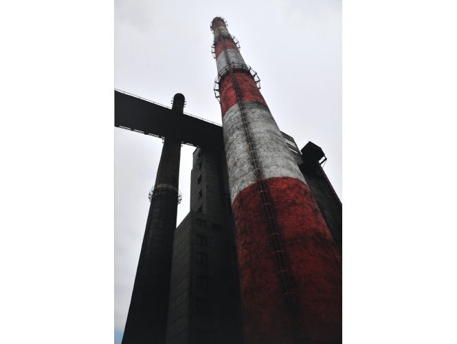 Untitled from the series ‘Promzona, 2011’ % Photographie couleur<br/>Color photography<br/>190 x 125 cm<br/>Edition: 5<br/>© Rebecca Fanuele<br/><br/>