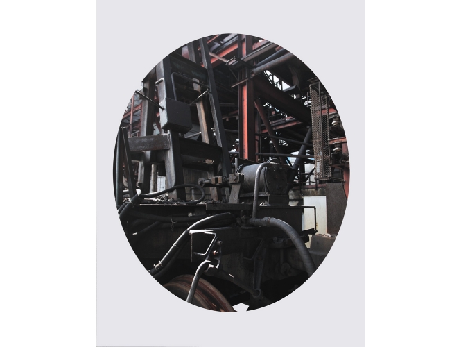 Untitled from the series ‘Promzona, 2011’ % Photographie couleur<br/>Color photography<br/>145 x 114 cm<br/>Edition: 5<br/>© Rebecca Fanuele<br/><br/>