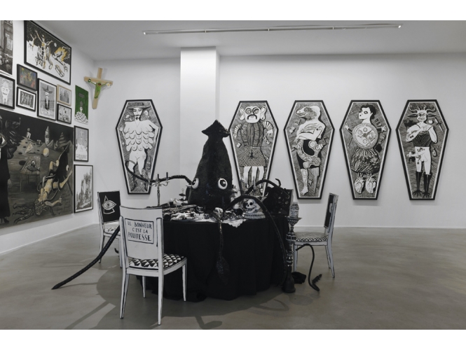 Vue de l’exposition / Exhibition view, 2011 % "Le Gun and The Black Squid - La Catastrophe", Galerie Suzanne Tarasieve / LOFT 19 <br/>Photo: Rebecca Fanuele<br/><br/>