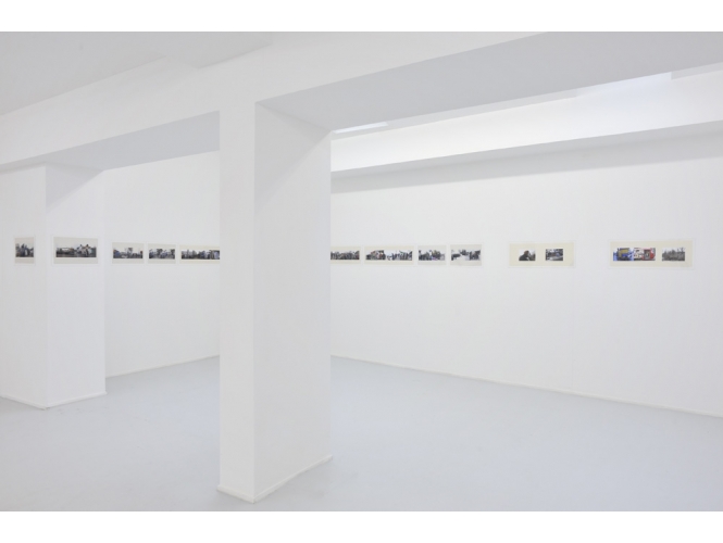 Vue de l’exposition / Exhibition view, 2012 % "Tea, Coffee, Cappuccino, 2000-2010", Galerie Suzanne Tarasieve, Paris<br/>Photo: Rebecca Fanuele<br/><br/>