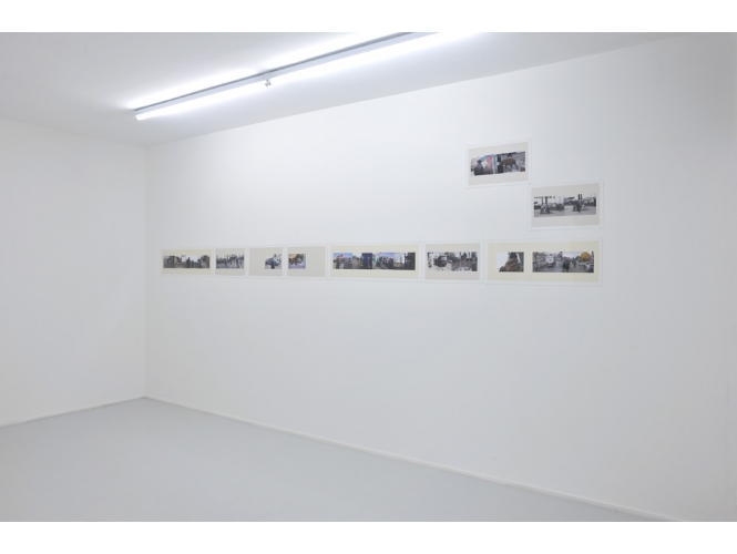 Vue de l’exposition / Exhibition view, 2012 % "Tea, Coffee, Cappuccino, 2000-2010", Galerie Suzanne Tarasieve, Paris<br/>Photo: Rebecca Fanuele<br/><br/>