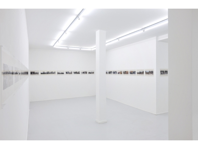 Vue de l’exposition / Exhibition view, 2012 % "Tea, Coffee, Cappuccino, 2000-2010", Galerie Suzanne Tarasieve, Paris<br/>Photo: Rebecca Fanuele<br/><br/>