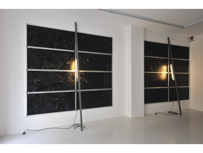 Vue de l’exposition / Exhibition view, 2012 % Galerie Suzanne Tarasieve, Paris<br/>© Rebecca Fanuele<br/><br/>