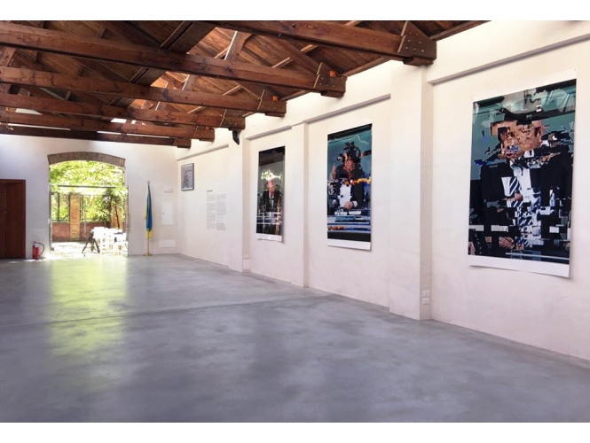 VUE DE L’EXPOSITION / VIEW OF THE EXHIBITION, 2017 % "Parliament, 2014-17", Venice  Biennale, Ukrainian Pavilion, 2017<br/><br/>