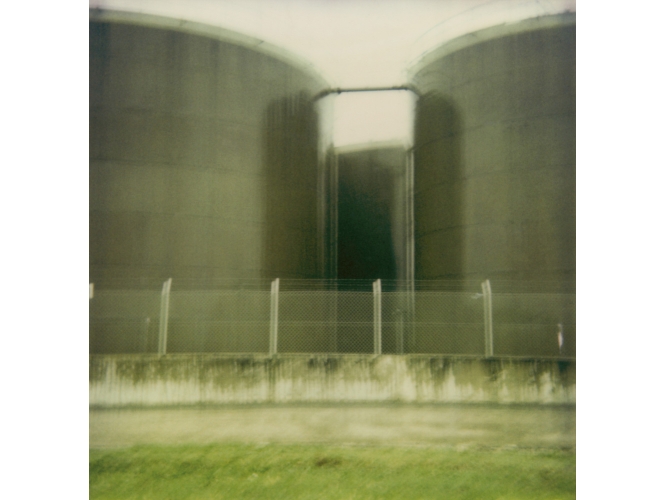 Sans titre (citerne IV) 2004-2013 % Ilfordchrome sur aluminium<br/>Ilfordchrome on aluminium<br/>113 x 110 cm<br/>Edition: 3 copies<br/>PSC-04-08<br/><br/>