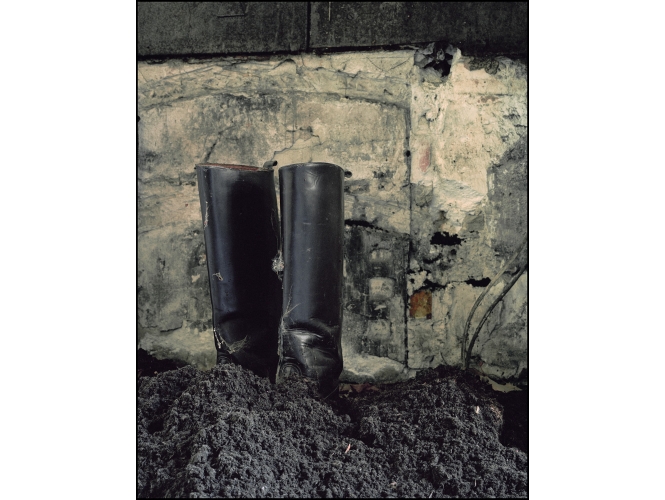 S’être voyagé la nuit – Série ‘Le Pays d’en Bas’, 2013 % Tirage sur papier FineArt d'après plan-film, contre collage sur Dibon<br/>162,5 x 132,5 x 10 cm <br/>(64 x 52 1/8 x 3 7/8 in.) encadré<br /><br />