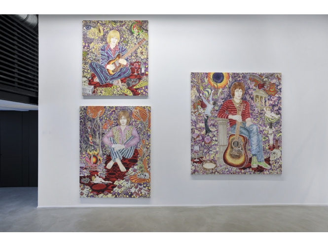 Vue d’exposiion / Exhibition view, 2012 % "FOREVER YOUNG", Galerie Suzanne Tarasieve / LOFT 19, Paris<br/>Photo: Rebecca Fanuele<br/><br/>