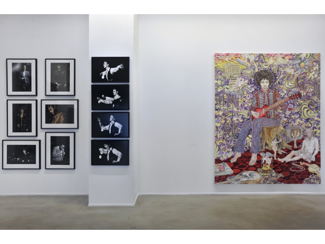 Vue d’exposiion / Exhibition view, 2012 % "FOREVER YOUNG", Galerie Suzanne Tarasieve / LOFT 19, Paris<br/>Photo: Rebecca Fanuele<br/><br/>