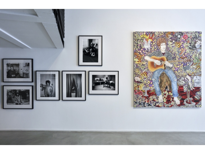 Vue d’exposiion / Exhibition view, 2012 % "FOREVER YOUNG", Galerie Suzanne Tarasieve / LOFT 19, Paris<br/>Photo: Rebecca Fanuele<br/><br/>