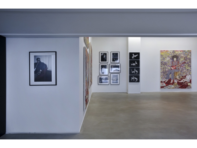 Vue d’exposiion / Exhibition view, 2012 % "FOREVER YOUNG", Galerie Suzanne Tarasieve / LOFT 19, Paris<br/>Photo: Rebecca Fanuele<br/><br/>