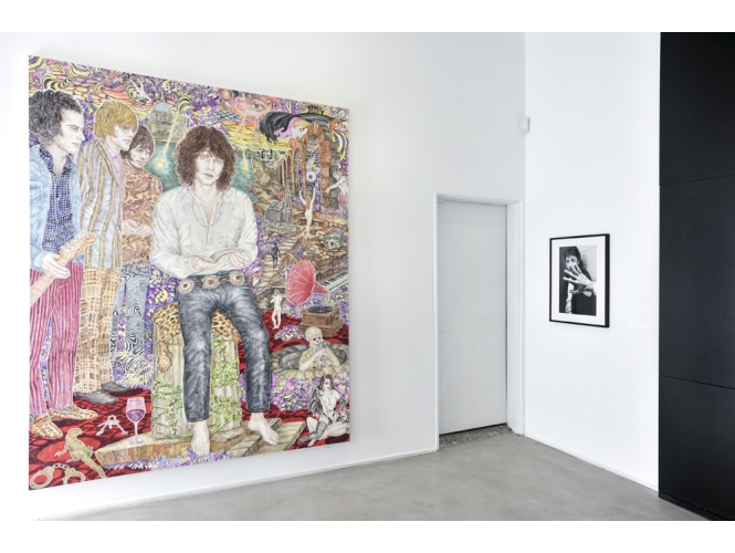 Vue d’exposiion / Exhibition view, 2012 % "FOREVER YOUNG", Galerie Suzanne Tarasieve / LOFT 19, Paris<br/>Photo: Rebecca Fanuele<br/><br/>