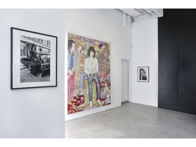 Vue d’exposiion / Exhibition view, 2012 % "FOREVER YOUNG", Galerie Suzanne Tarasieve / LOFT 19, Paris<br/>Photo: Rebecca Fanuele<br/><br/>