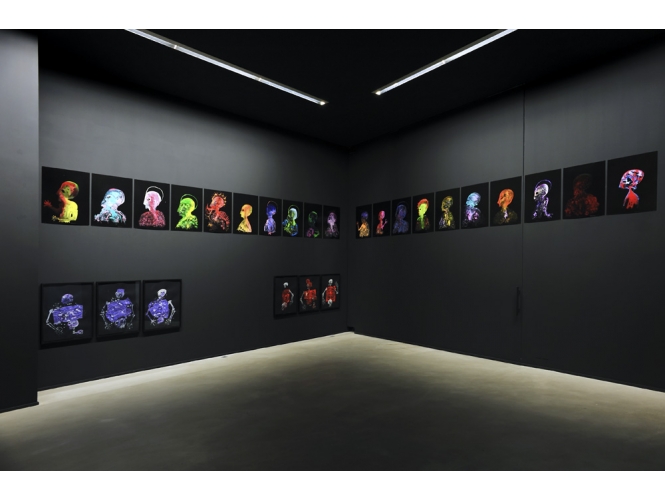 Vue de l’exposition / Exhibition view, 2013 % "Mystic & Smart", Galerie Suzanne Tarasieve / Loft 19, Paris <br/>© Rebecca Fanuele<br/><br/>