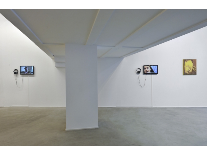 Vue de l’exposition / Exhibition view, 2012 % "SUMMER CAMPS, American dreams of adolescence", Galerie Suzanne Tarasieve / LOFT 19, Paris<br/>Curator: Marie Maertens<br/>Photo: Rebecca Fanuele<br/><br/>
