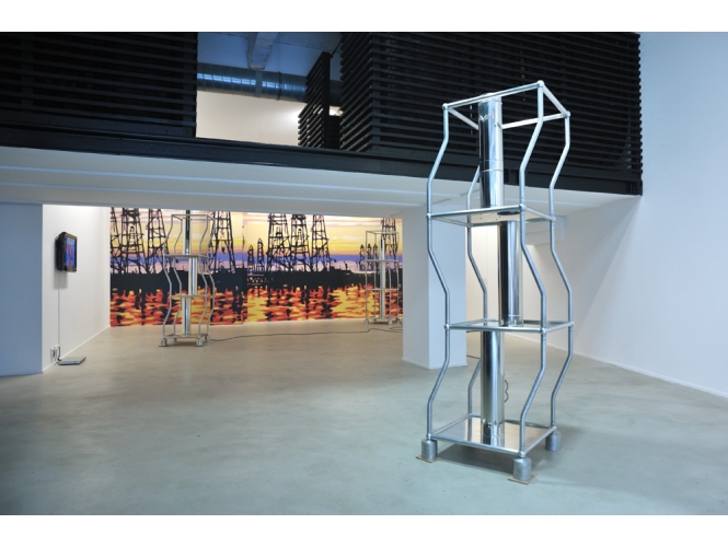 Vue de l’exposition / Exhibition view, 2009 % "Funkypipe", Galerie Suzanne Tarasieve / LOFT 19, Paris<br/>Photo: Rebecca Fanuele<br/><br/>