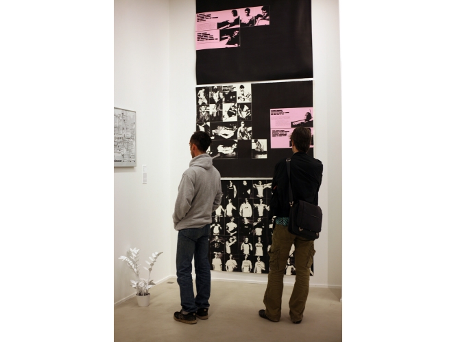 Vue de l’exposition / Exhibition view, 2009 % Galerie Suzanne Tarasieve / LOFT 19, Paris<br/>Photo: Marty de Montereau <br/><br/>
