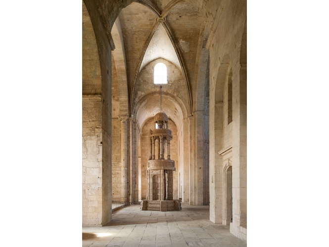 Cénotaphe, 2020 % Vue de l'exposition / View of the exhibition, Abbaye de Montmajour, 2020<br/><br/>