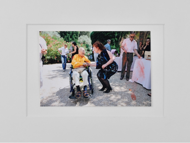 ‘Arles, Paris … and.’ series, 1989-2014 % C-print, triptyque <br/>10 x 14 cm (3 7/8 x 5 1/2 in.) <br/>21 x 30 cm (8 1/4 x 11 3/4 in.) encadré<br/><br/>C-print, triptych<br/>10 x 14 cm (3 7/8 x 5 1/2 in.) <br/>21 x 30 cm (8 1/4 x 11 3/4 in.) framed<br/><br/>