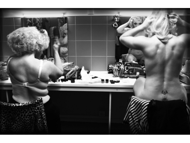 Dirty Martini et Julie Atlas Muz, Théâtre de la Cité, Paris, 2011 % C-print<br/>60 x 90 cm<br/>Edition : 5<br/><br/>