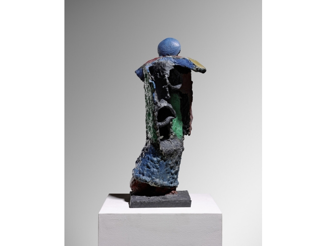 Ohne Titel, 2014 % Bronze peint<br/>Painted bronze<br/>52 x 25 x 23 cm <br/>(20 1/2 x 9 7/8 x 9 in.)<br/><br/>