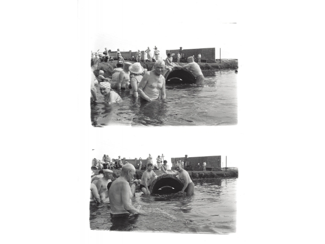Untitled from the ‘Salt Lake’ series, 1986 % 46 tirages argentique noir et blanc, vintages / 46 black and white silver prints, vintages<br/>30 x 24 cm (chacun / each)<br/>(11 3/4 x 9 1/2 in.)<br/><br/>