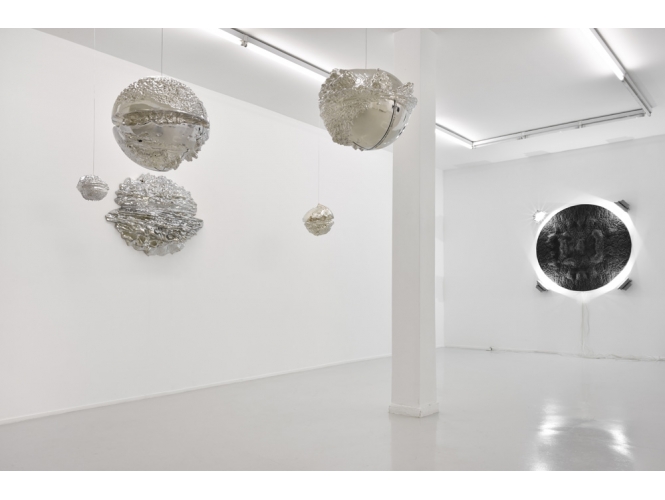 VUE DE L’EXPOSITION / VIEW OF THE EXHIBITION, 2019 % "0.0", Galerie Suzanne Tarasieve, Paris<br/>Photo: Rebecca Fanuele<br/></br>