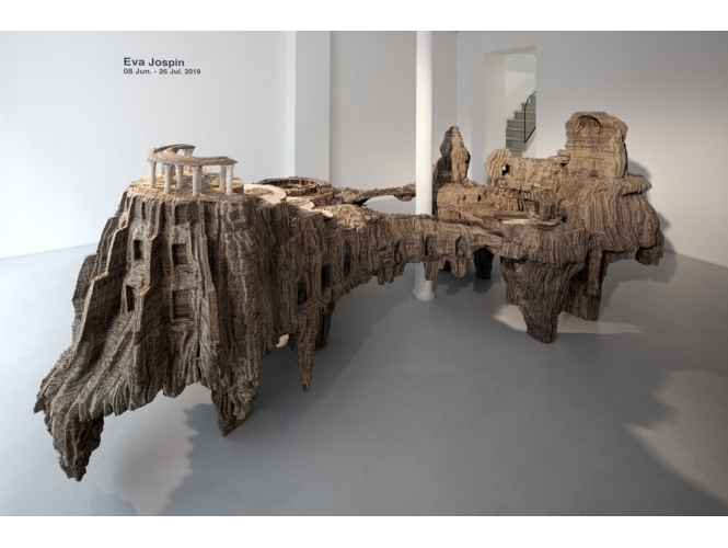 Nymphées, 2019 % Carton, papier coloré, laiton, bois, plâtre / Cardboard, colored paper, brass, wood, plaster<br/>330 x 180 x 160 cm	<br/>(129 7/8 x 70 7/8 x 63 in.)<br/><br/>