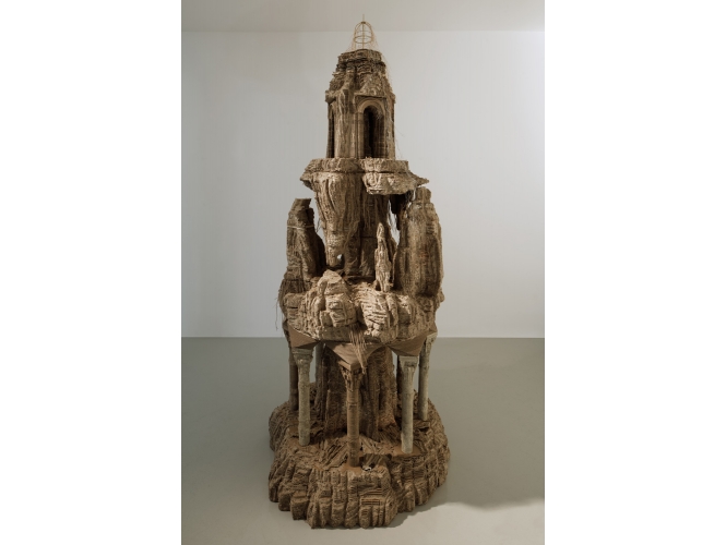 Capriccio, 2019 % Carton, papier coloré, laiton, bois, plâtre / Cardboard, colored paper, brass, wood, plaster<br/>225 x 95 x 95 cm	<br/>(88 5/8 x 37 3/8 x 37 3/8 in.)<br/><br/>