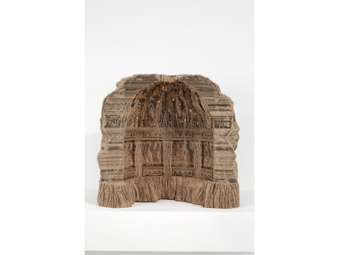 Grotte 1, 2019 % Bois, carton, laiton / Wood, cardboard, brass<br/>63,5 x 68 x 40 cm<br/>(25 x 26 3/4 x 15 3/4 in.)<br/></br>
