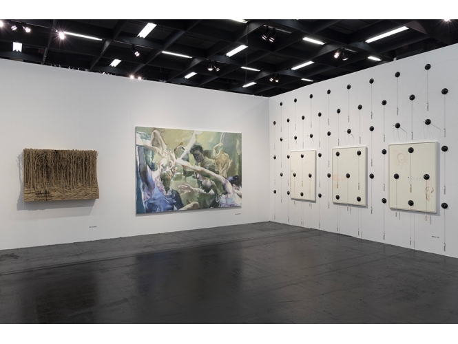 Vue du stand / View of the exhibition % Photo : Rebecca Fanuele<br/></br>
